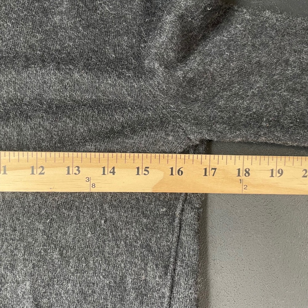 Merino Wool Cashmere Blend Sweater Women M Gray Quiet Luxury Minimalist Neutral - Picture 6 of 8